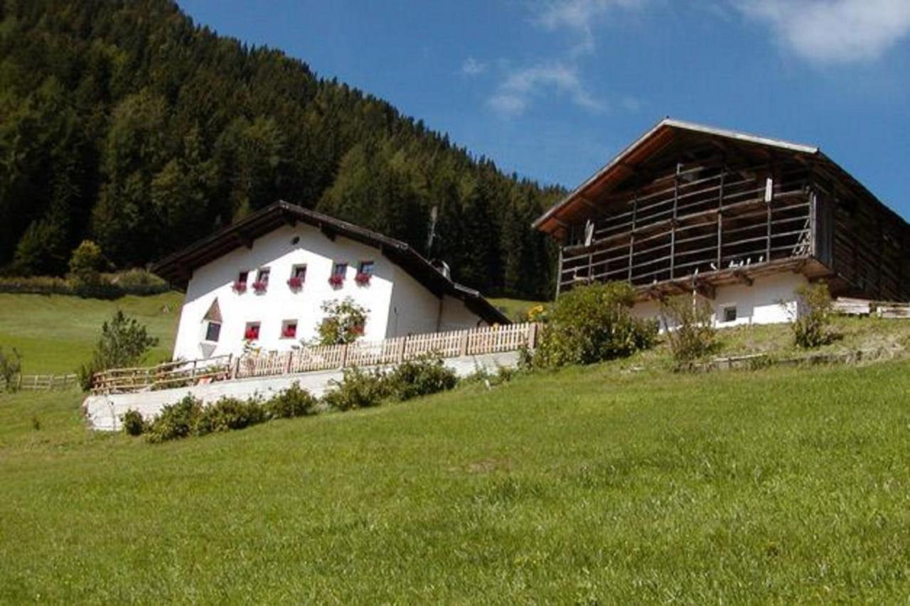 Agriturismo Apartments Tuene Ortisei Bagian luar foto
