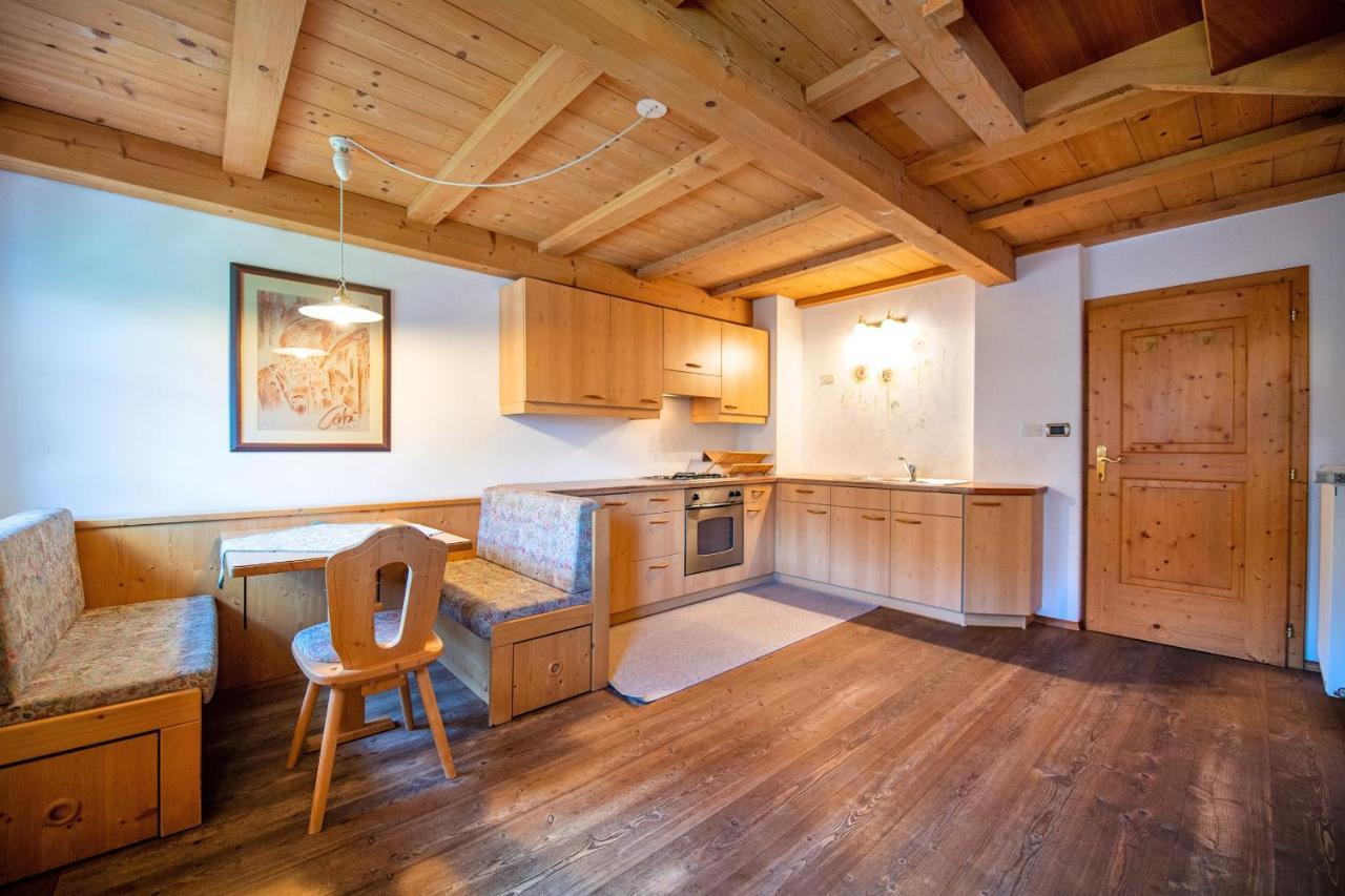 Agriturismo Apartments Tuene Ortisei Bagian luar foto