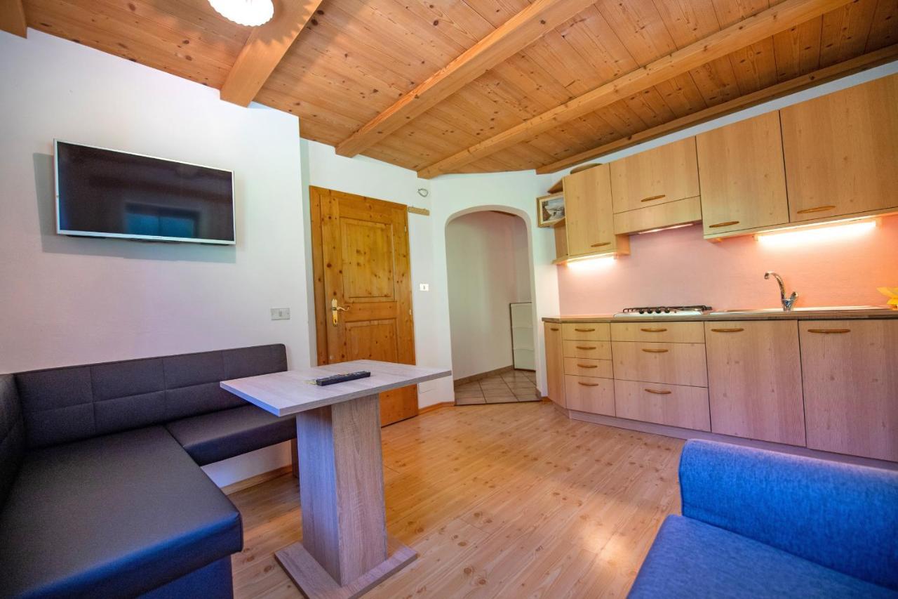 Agriturismo Apartments Tuene Ortisei Bagian luar foto