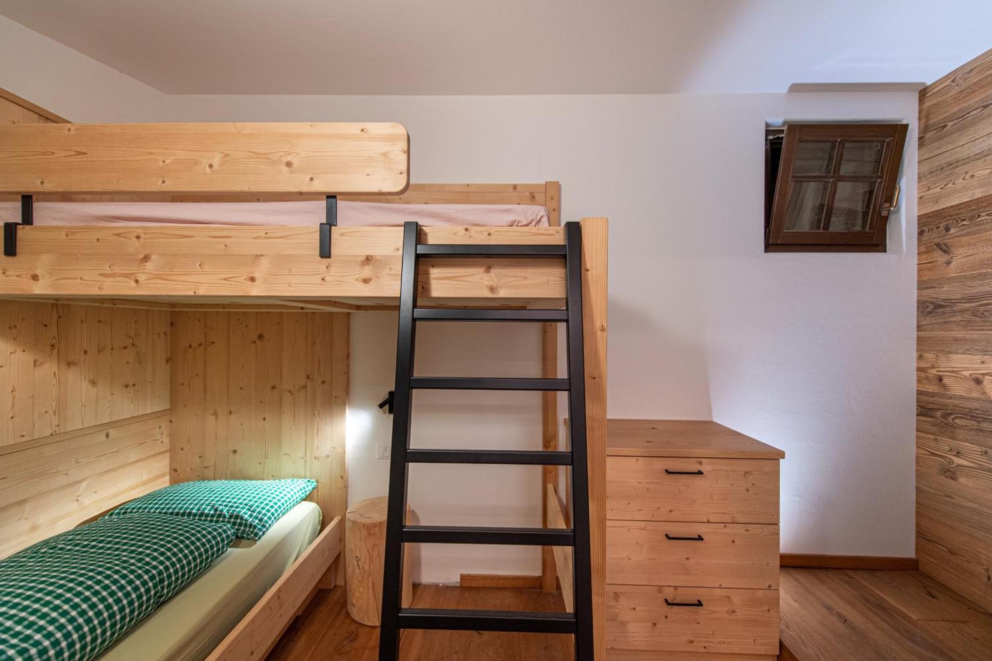 Agriturismo Apartments Tuene Ortisei Bagian luar foto